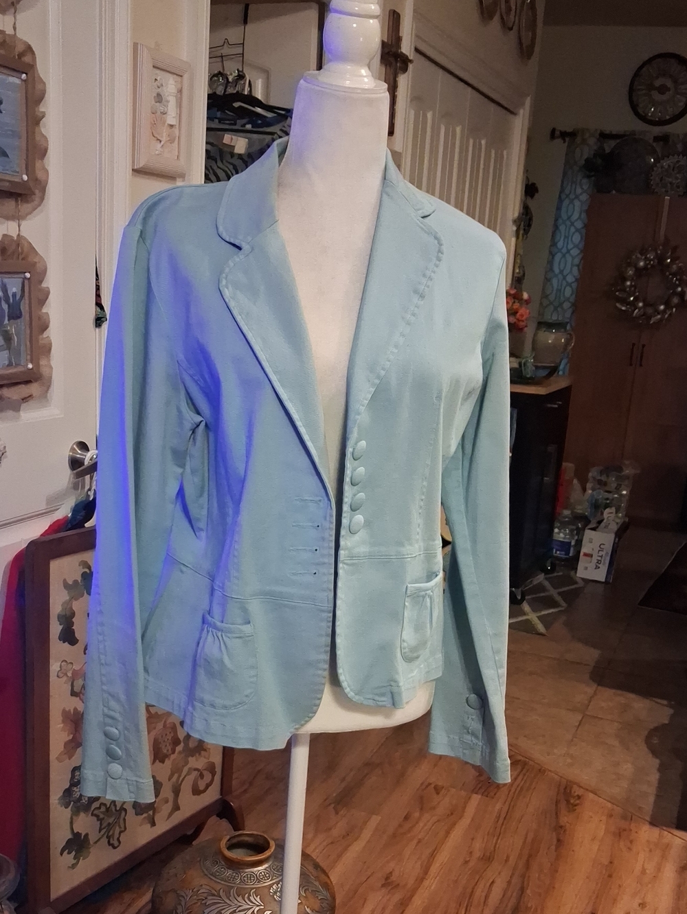 A Beautiful Women's Light Blue Tailored Blazer Jacket By Ambition Size XL